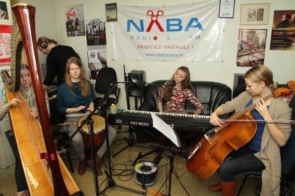 Radio NABA meklē jaunas ētera balsis – izsludināts radio raidījumu konkurss